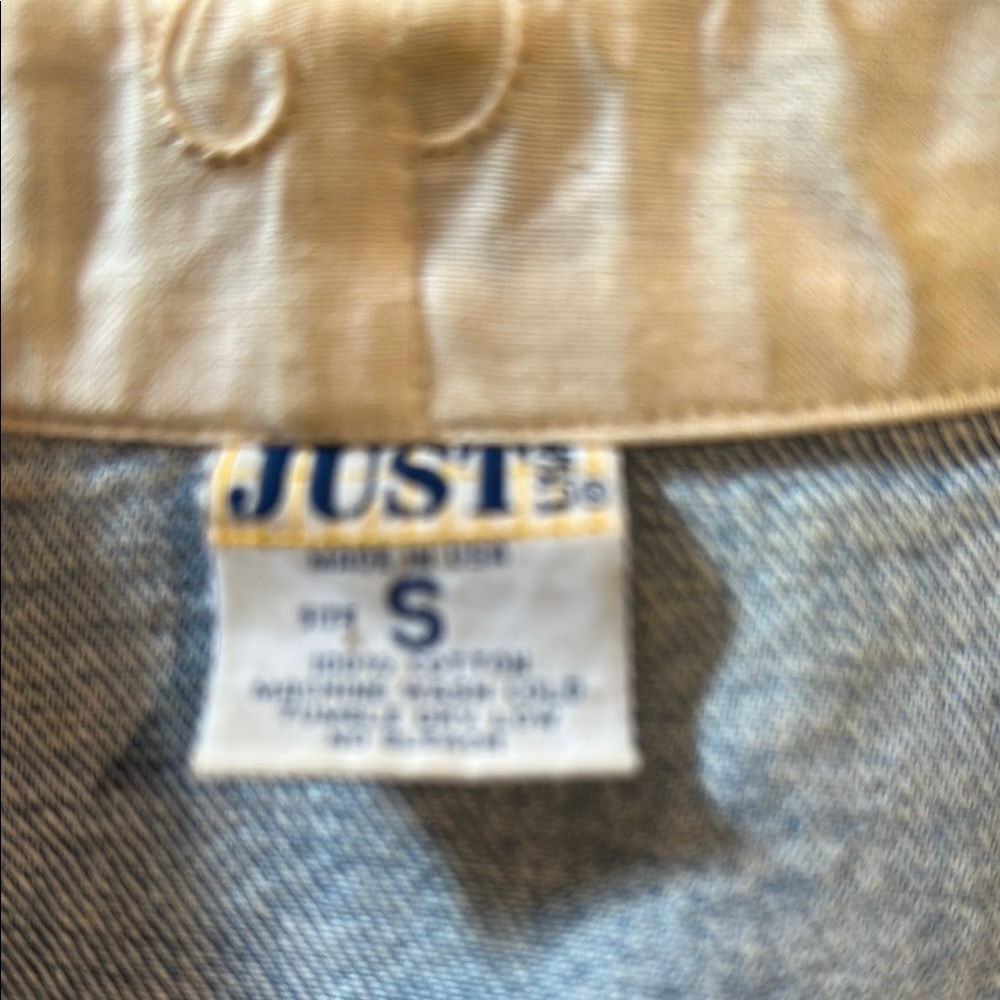 JUST USA Blue Denim Vest with Lace Collar - Picture 3 of 9